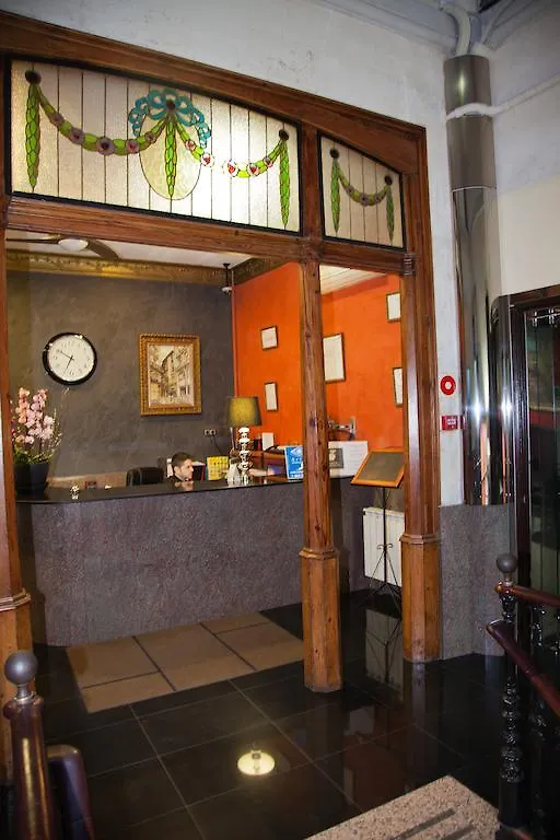 Hostal Paris Barcelona 0*,